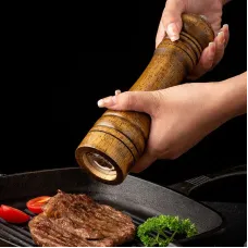 Classic Manual Salt Mill Wooden Pepper Grinder Set Salt Grinder Refillable Pepper Mill Pepper Grinder for Kitchen