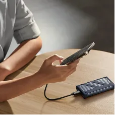 UGREEN 40Gbps M.2 NVMe Enclosure with Cooling Fan Anti-Drop M.2 SSD Case for MacBook M.2 Enclosure for Thunderbolt 3/4/3.2/3.1