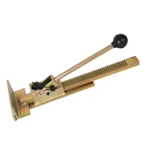 Heavy Duty Pull Bar Professional Flooring Tool Adjustable Handle 14 Inch Ratchet System for Laminate Hardwood Engineered Wood Installation High Strength Metal Construction